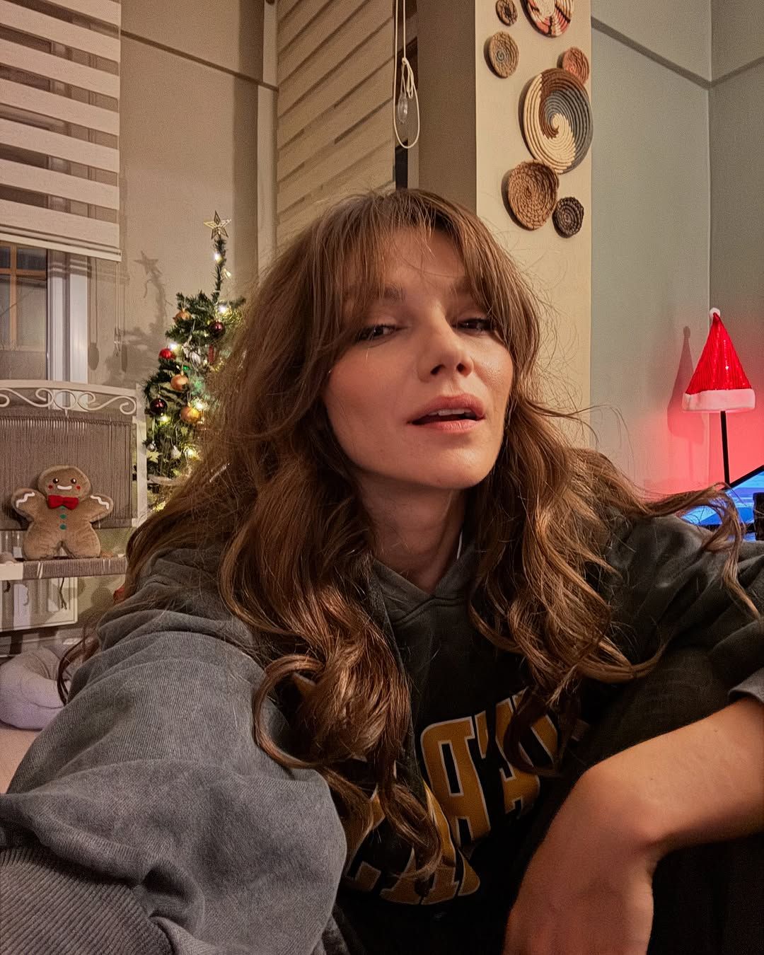 Uzak Şehir’in Alya’sı Sinem Ünsal’ın ablası da oyuncu çıktı: Benzerlikleri şaşkınlık yarattı! 6