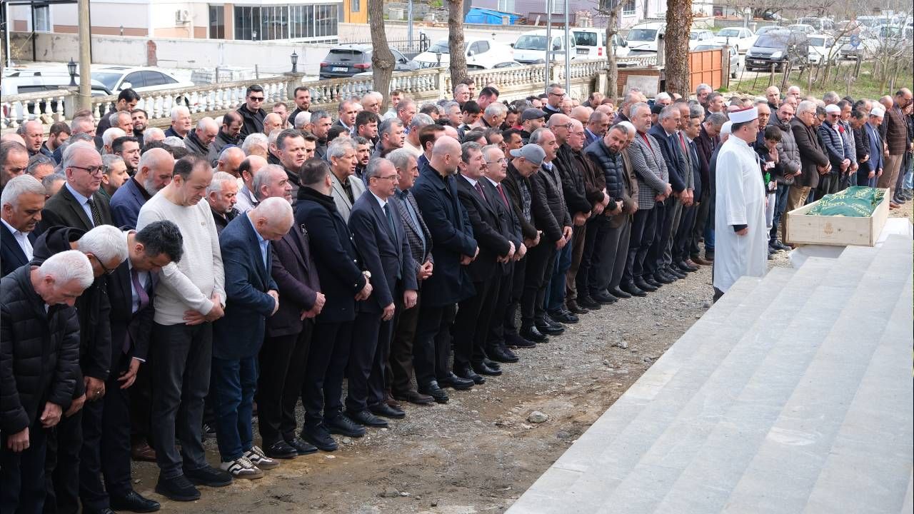 TBMM İçişleri Komisyonu Başkanı Süleyman Soylu'nun acı günü; dayısını Bafra'da toprağa verdi 4