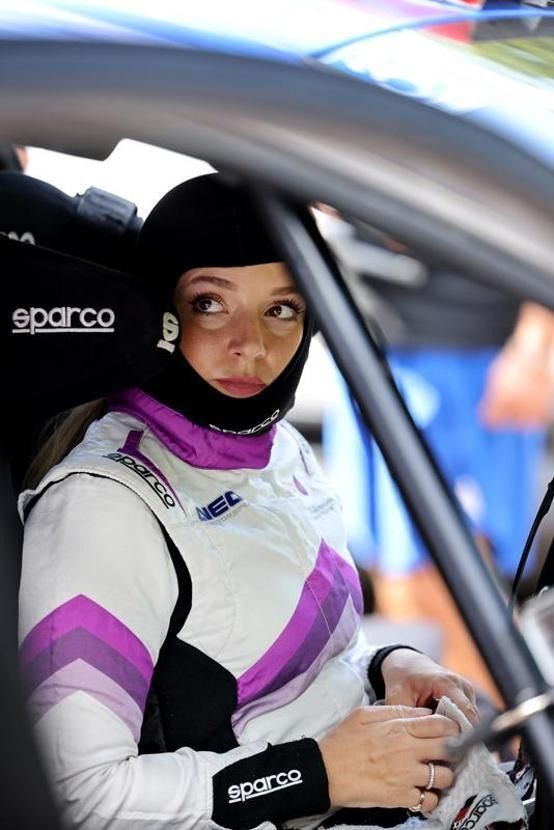 Türkiye'nin ilk engelli kadın pilotu Kübra Keskin, Ege Rallisi’nde piste çıkacak 1