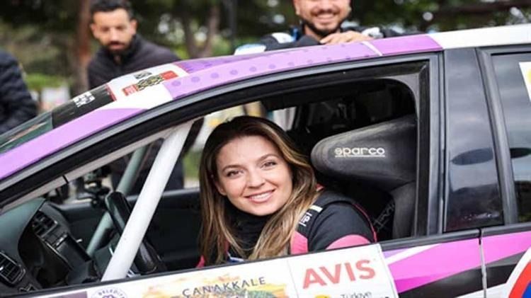 Türkiye'nin ilk engelli kadın pilotu Kübra Keskin, Ege Rallisi’nde piste çıkacak 2