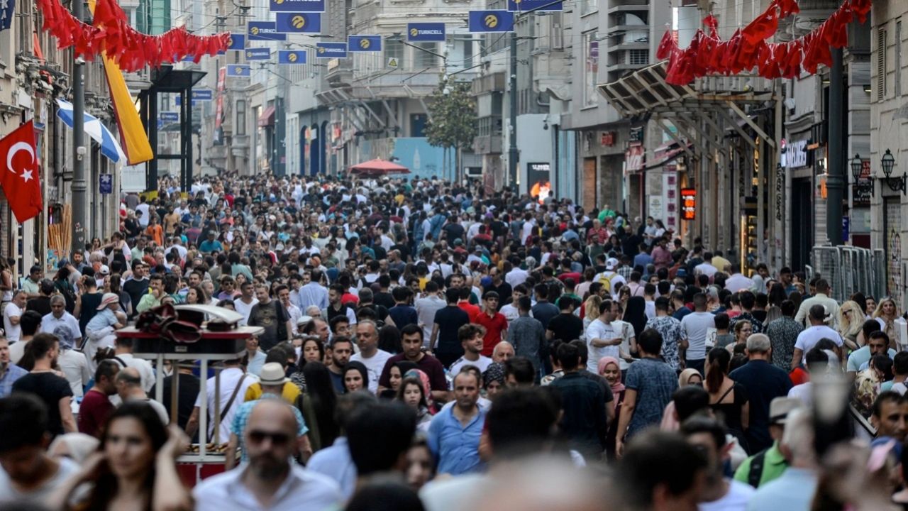 İstanbul nüfusu merkezden uzaklaşıyor! O ilçenin nüfusu 57 ilden daha fazla 1