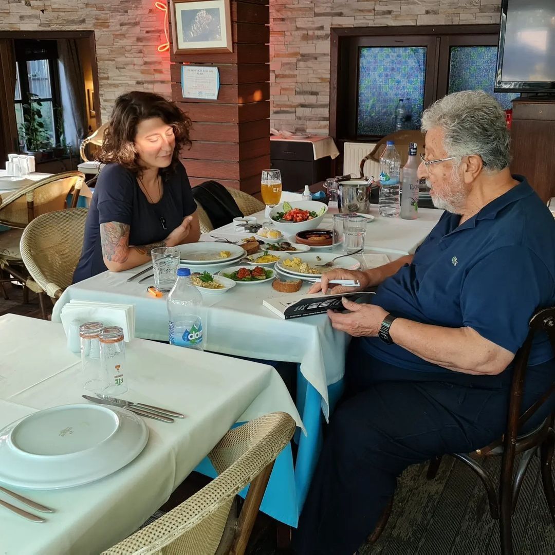 Metin Akpınar ve kızı Duygu Nebioğlu barıştı mı? Aylar sonra ilk fotoğraf karesi 3