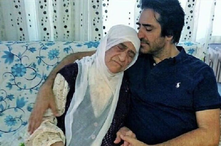 Mahsun Kırmızıgül, cenazesine katılamadığı üvey annesinin mezarı başında hüngür hüngür ağladı 3