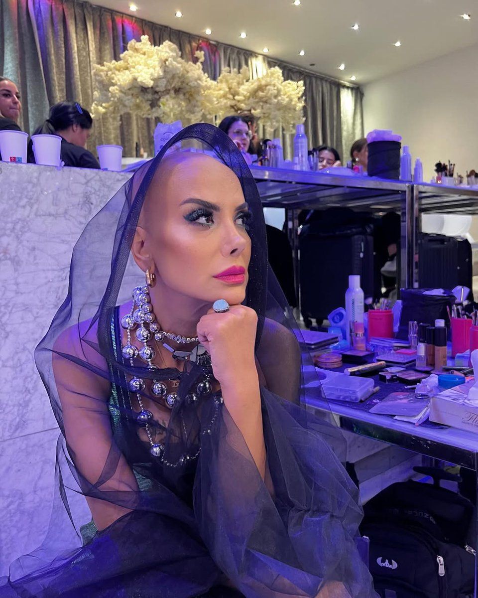 Sanat dünyasını yasa boğan vefat haberinin ardından ünlülerden Tanyeli mesajları 10