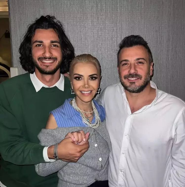 Tanyeli'nin oğlu Taylan, Bodrum'daki cenaze töreninin detaylarını paylaştı 3