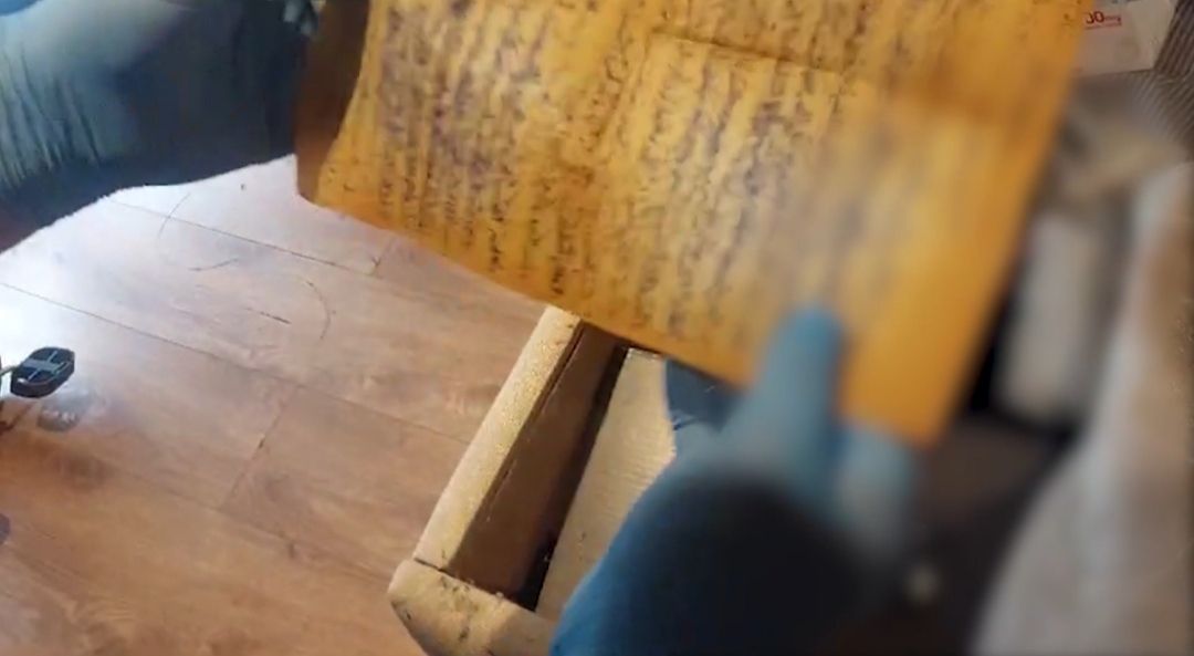 Batman'da tüyler ürperten büyü operasyonu! Anne ile kızı yakayı ele verdi 2
