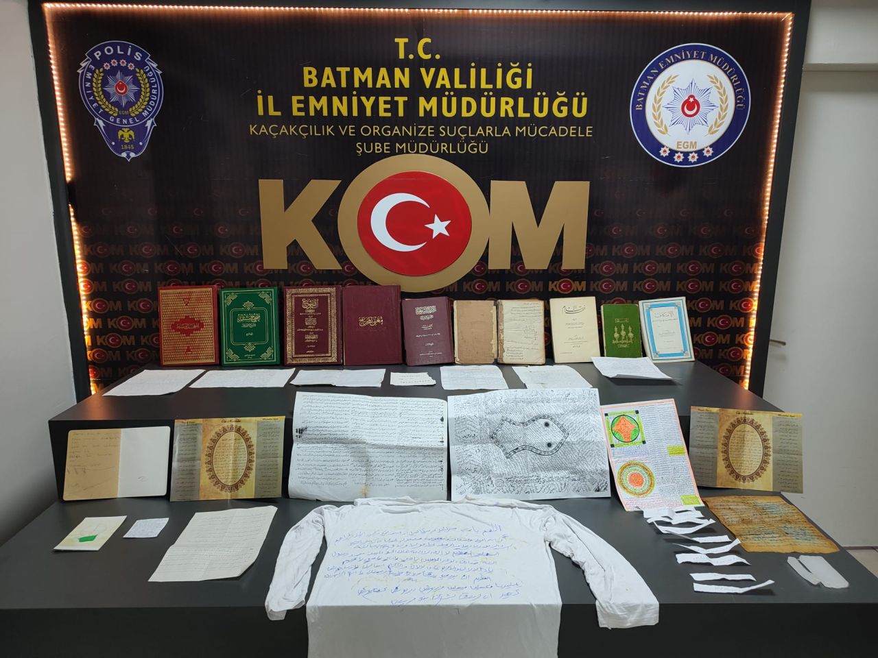 Batman'da tüyler ürperten büyü operasyonu! Anne ile kızı yakayı ele verdi 5