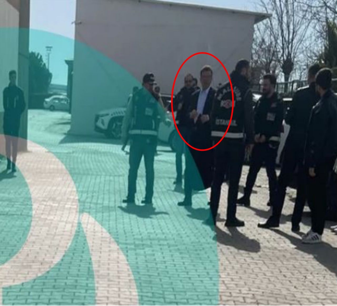 Ekrem İmamoğlu'nun Silivri'deki ilk görüntüleri ortaya çıktı! İlk gün ne yedİ? İşte merak edilen detaylar... 1