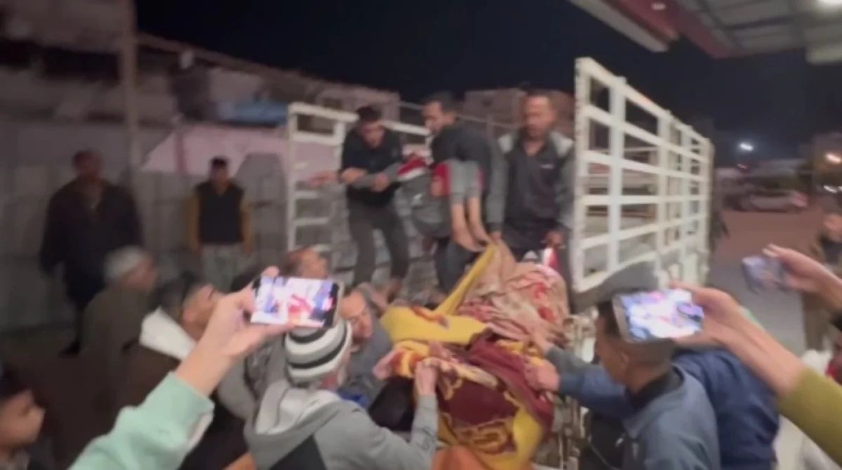 İsrail bayram dinlemedi... Gazze’de Han Yunus çadırları kanla doldu! 4