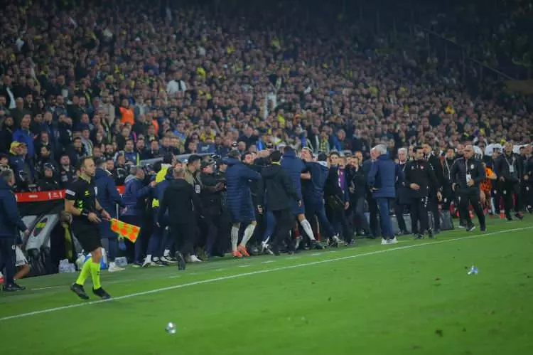 Kadıköy'de geceye damga vuran anlar: İşte kare kare yaşananlar 6