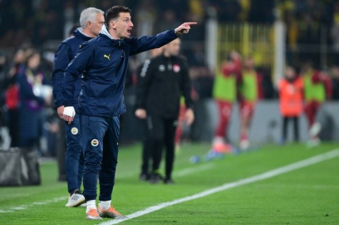 Mert Hakan Yandaş'ın kırmızı kart görme sebebi ortaya çıktı! Hakem Cihan Aydın ihracın nedenini açıkladı 1