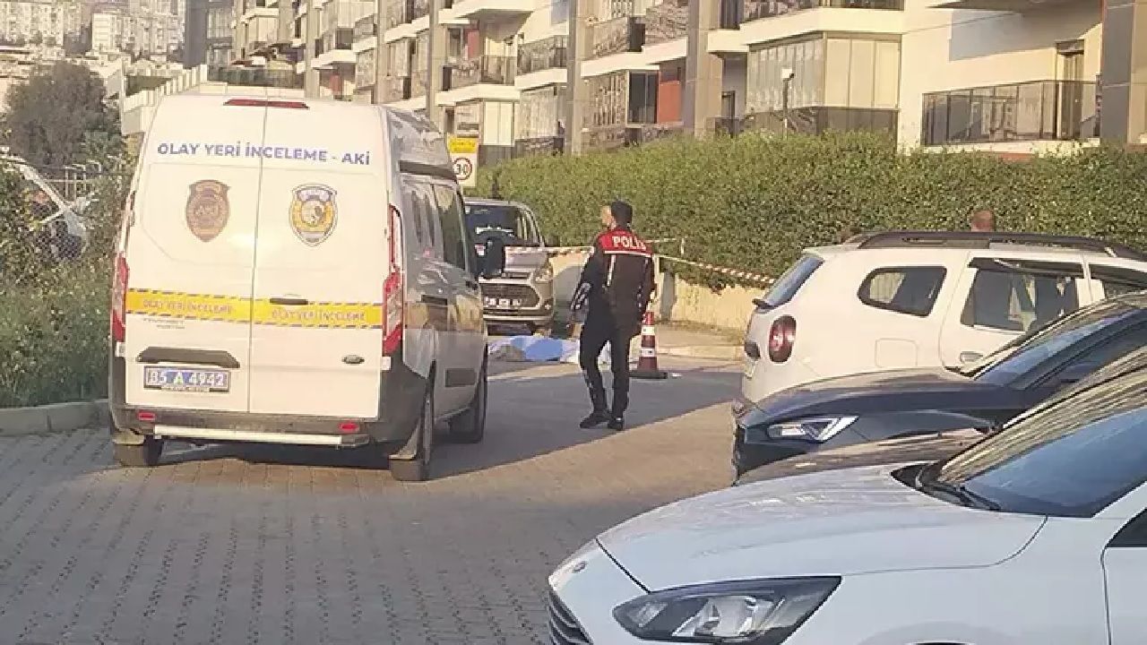 İzmir'de kan donduran kadın cinayeti: Eski nişanlısını ve annesini vurduktan sonra intihar etti... 3