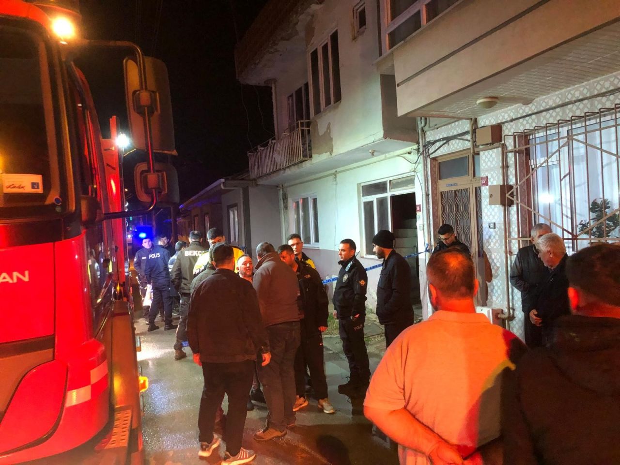 Bursa Yenişehir'deki yangın trajedisi; ekmek almaya giden annenin hatası 2 bebeğinin ölümüne neden olmuş 8