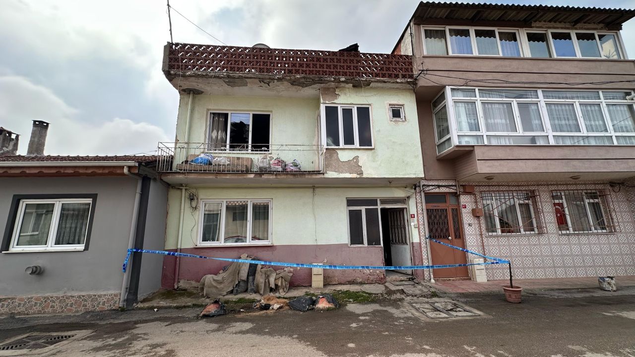 Bursa Yenişehir'deki yangın trajedisi; ekmek almaya giden annenin hatası 2 bebeğinin ölümüne neden olmuş 4