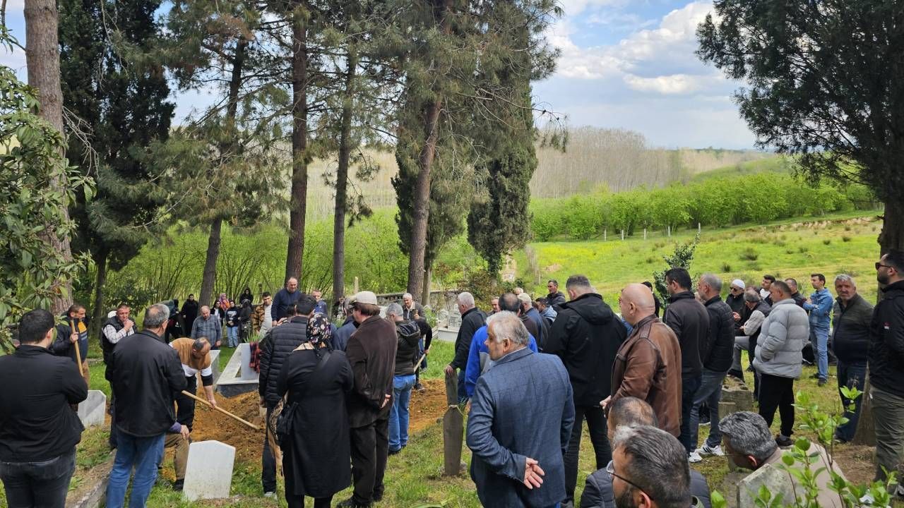 Sakarya’da Özyurt ve Yıldız aileleri arasında silahlı çatışma: 5 ölü, 8 yaralı 11