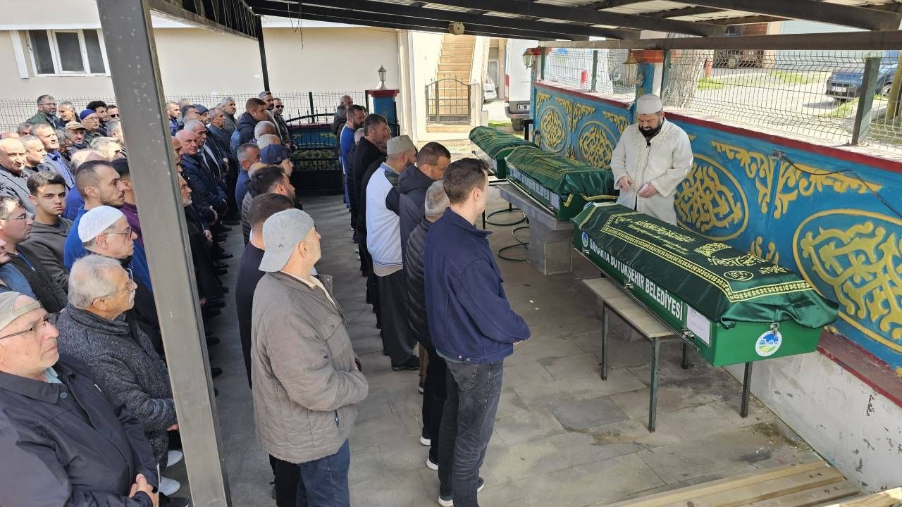 Sakarya’da Özyurt ve Yıldız aileleri arasında silahlı çatışma: 5 ölü, 8 yaralı 12