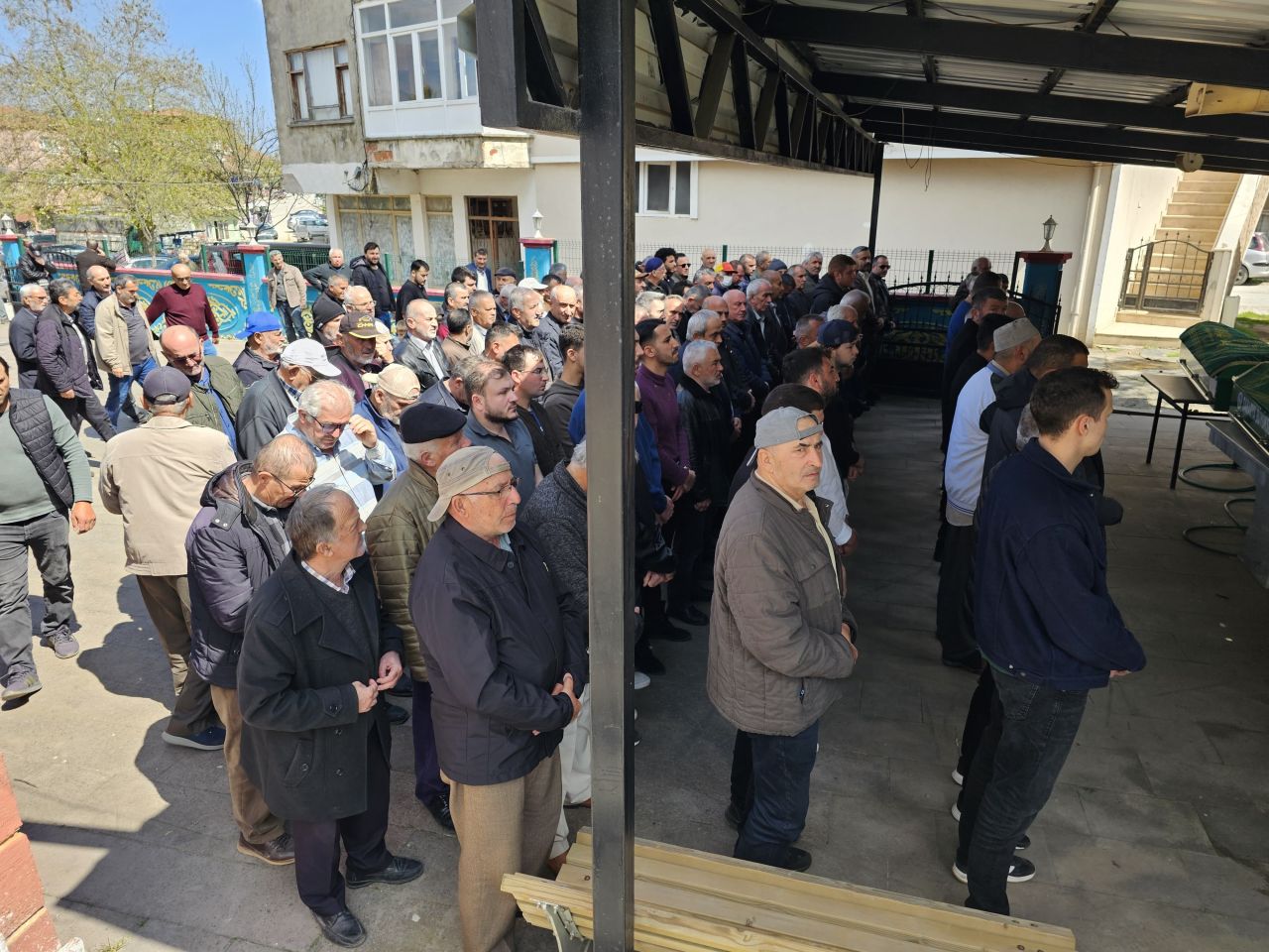 Sakarya’da Özyurt ve Yıldız aileleri arasında silahlı çatışma: 5 ölü, 8 yaralı 4