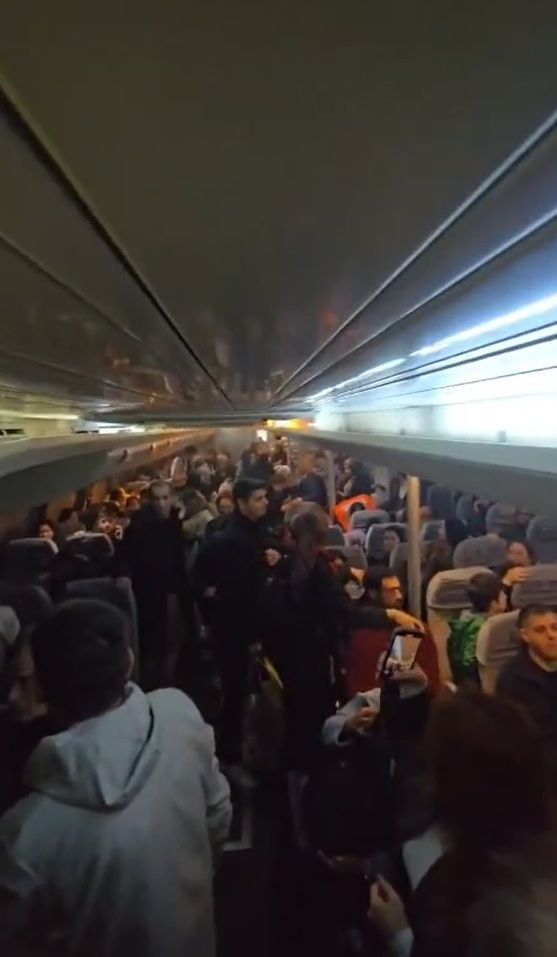 İstanbul-Bursa BUDA seferinde yangın! Yaşanan panik anlarının yeni görüntüleri ortaya çıktı 2