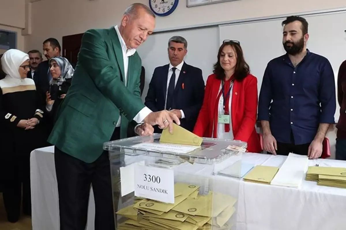 Bu pazar Cumhurbaşkanlığı seçimi olsa... Son anket paylaşıldı! Sonuçlar muhalefeti üzecek... 1