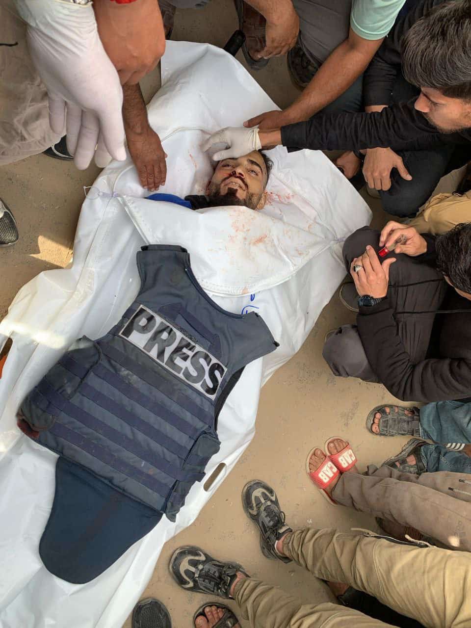 Gazze'de gazeteci katliamı! Basın çadırındakiler diri diri yakıldı... İsrail'in vahşetini siyah ekranla haykırıyoruz! 3