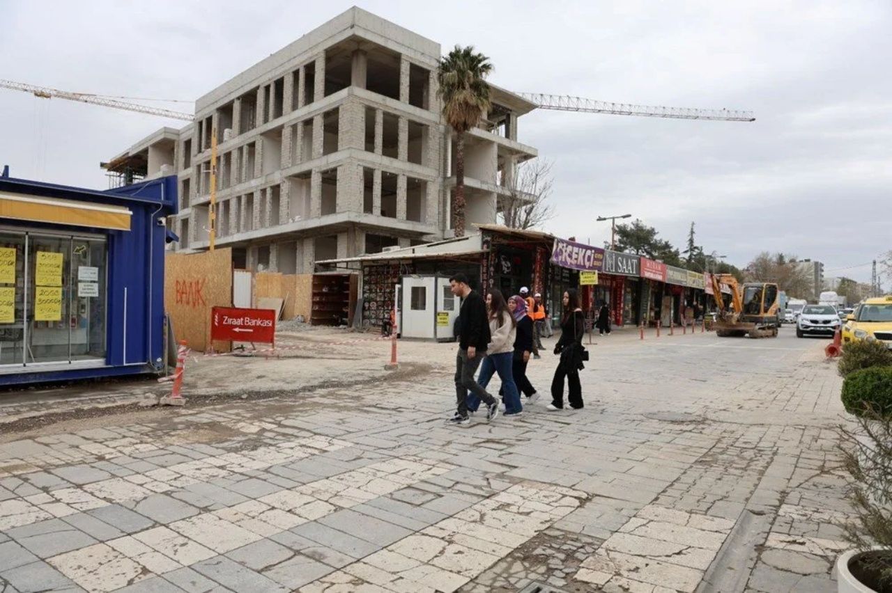 "Dünyanın en saçma binası"nın yerine yeni iş hanı! İnşaat başladı 5