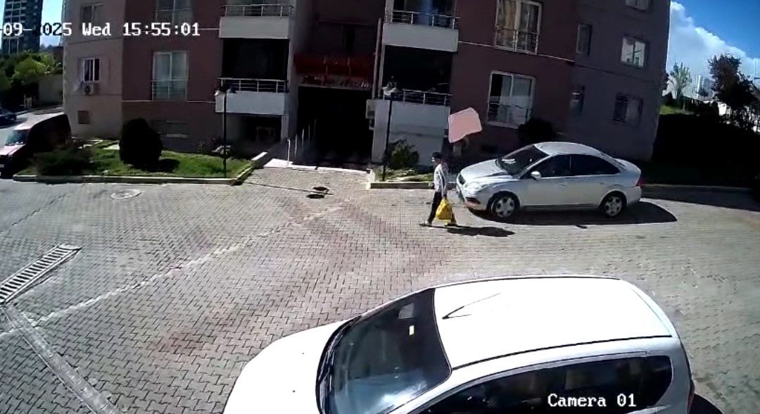 Mersin’de fırtına faciası kılpayı atlatıldı: Çocuk son anda kurtuldu 1