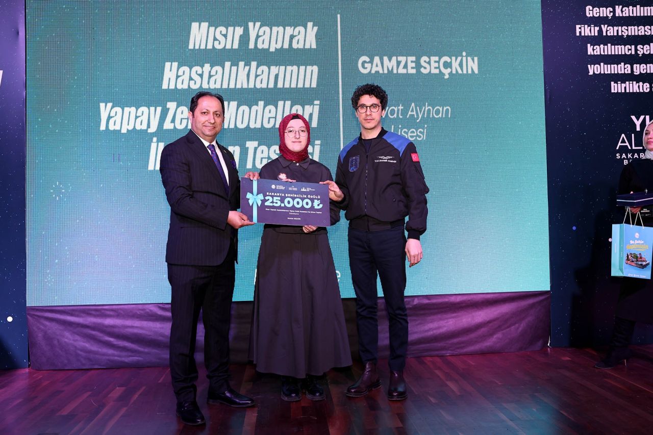 Türkiye’nin ikinci astronotu Tuva Çilingir Atasever gençlerle buluştu! "Uzaydan dünyayı görmek tarifsiz bir duyguydu" 5