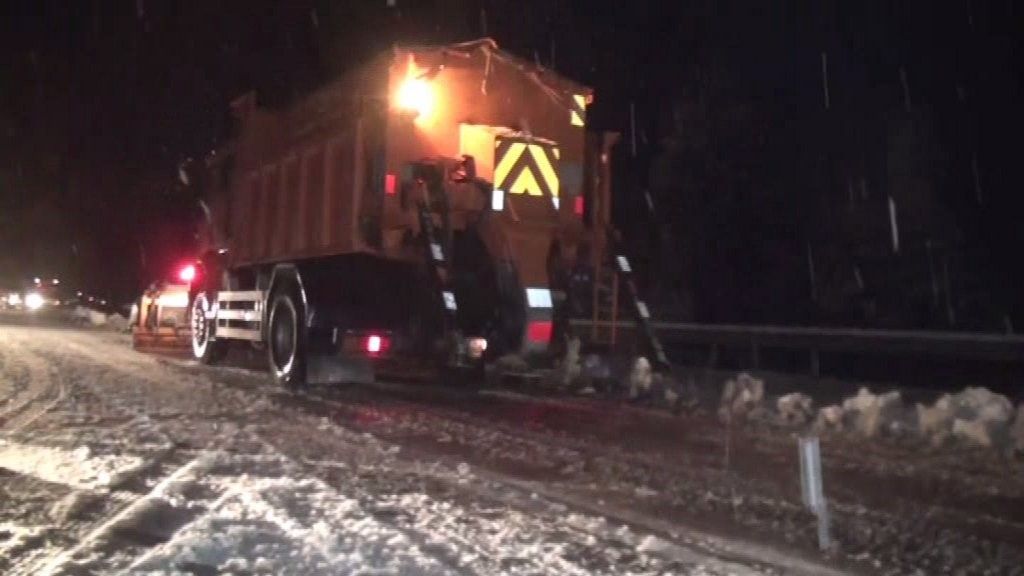 Antalya-Konya karayolunda kar yağışı! Kalınlık 10 santimetreye ulaştı 4