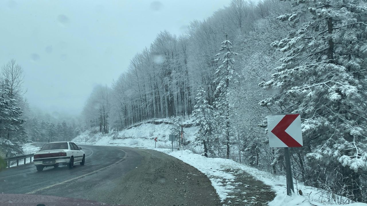Kütahya-Bursa yolunda kar ve sis alarmı 4