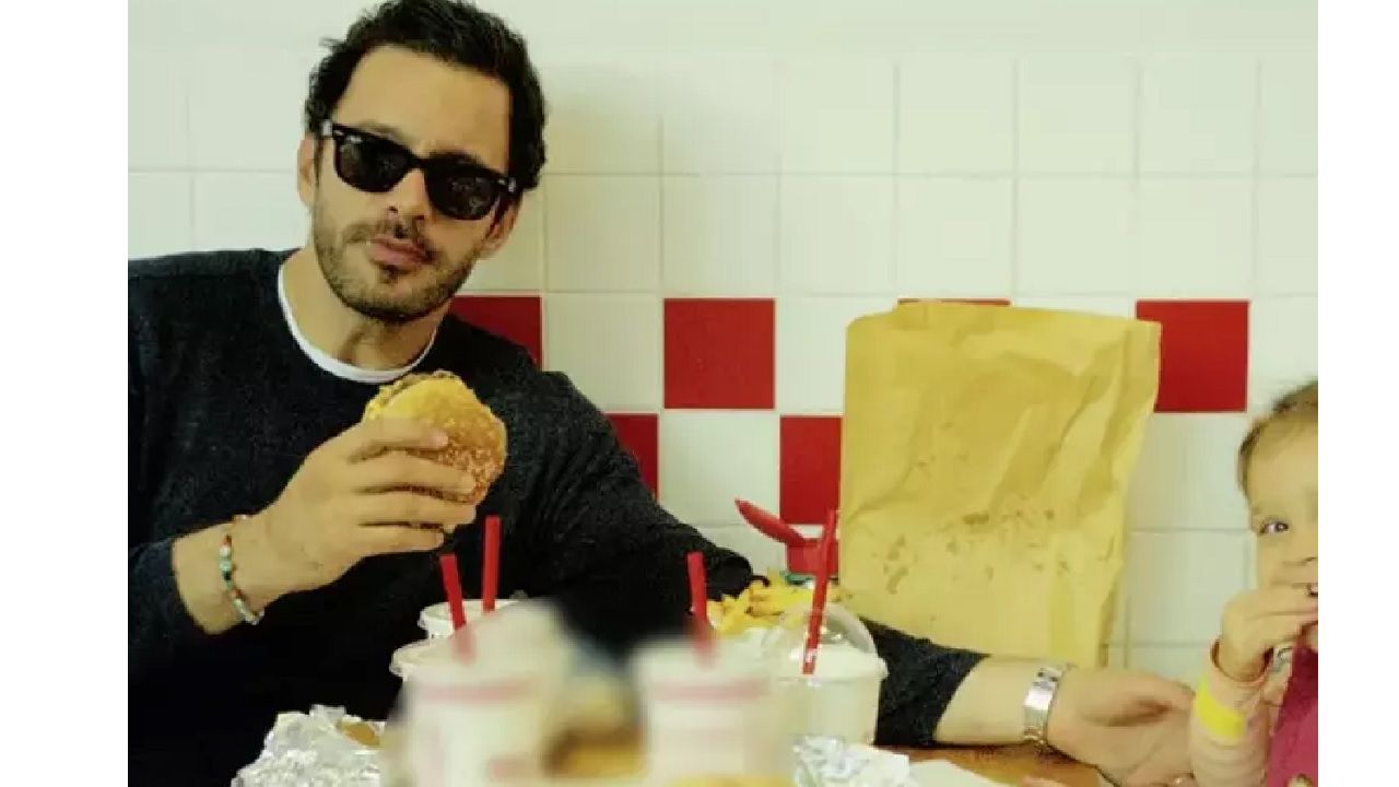 Barış Arduç'tan Paris'te aşk dersi: "Saygıyla, sevgiyle, hayranlıkla inandığımız her şey aşk" 6