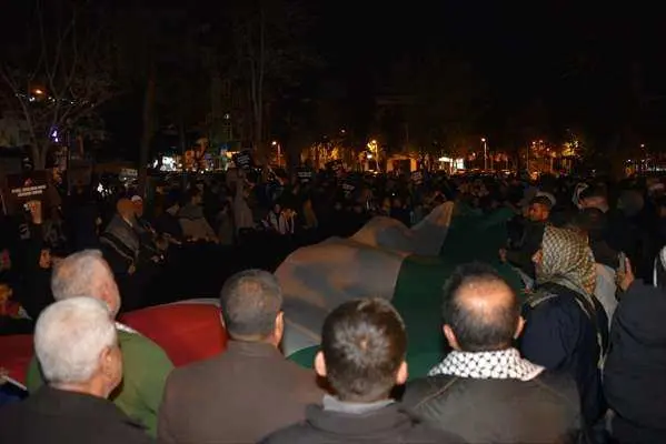Gazze için Tekbir Cuması'na yurdun dört bir yanından büyük destek! 8