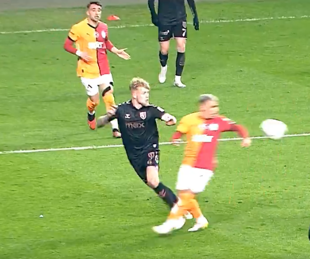 Aynı hakem, iki farklı karar! Galatasaray'ın verilmeyen penaltısının gizli kahramanı VAR hakemi Tomasz Kwiatkowski 2