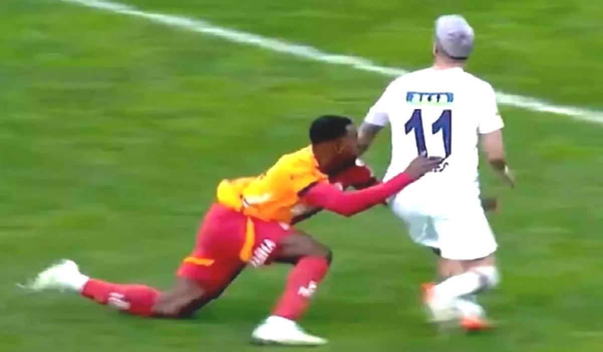 Aynı hakem, iki farklı karar! Galatasaray'ın verilmeyen penaltısının gizli kahramanı VAR hakemi Tomasz Kwiatkowski 8