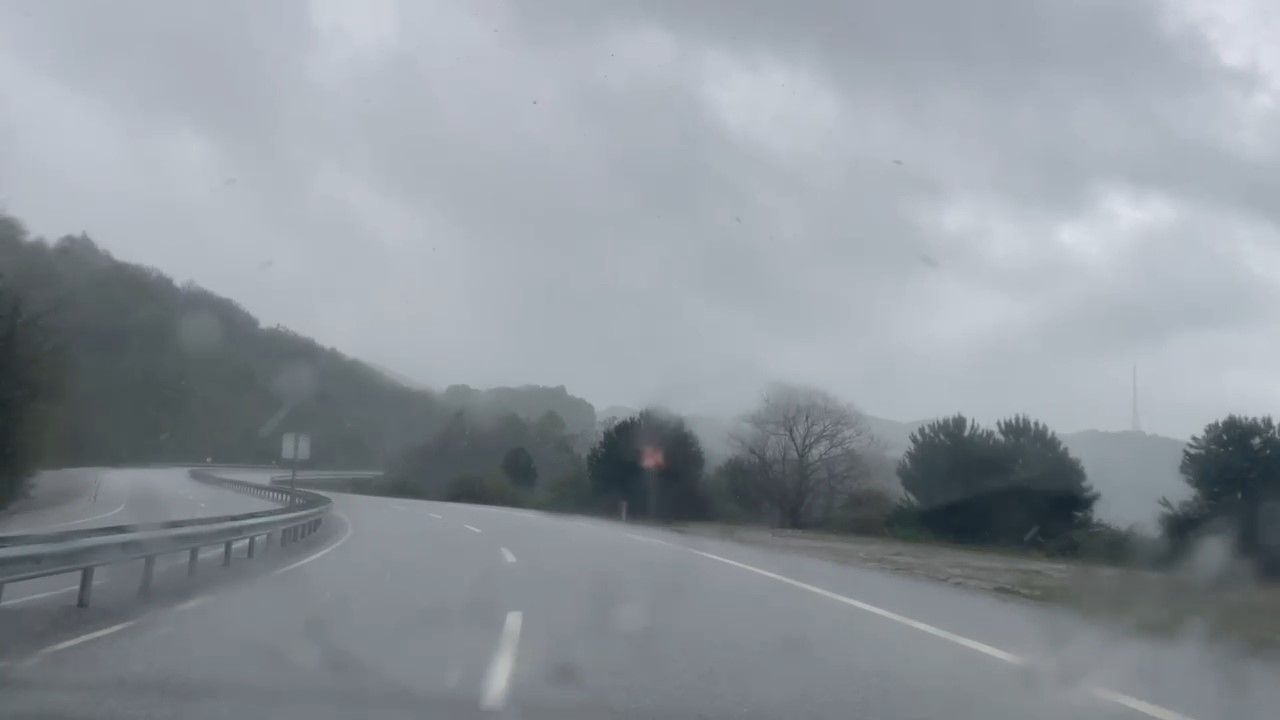 Amasra’da doğa şöleni! Bir saatte dört mevsim, gökyüzü kızıla büründü 3