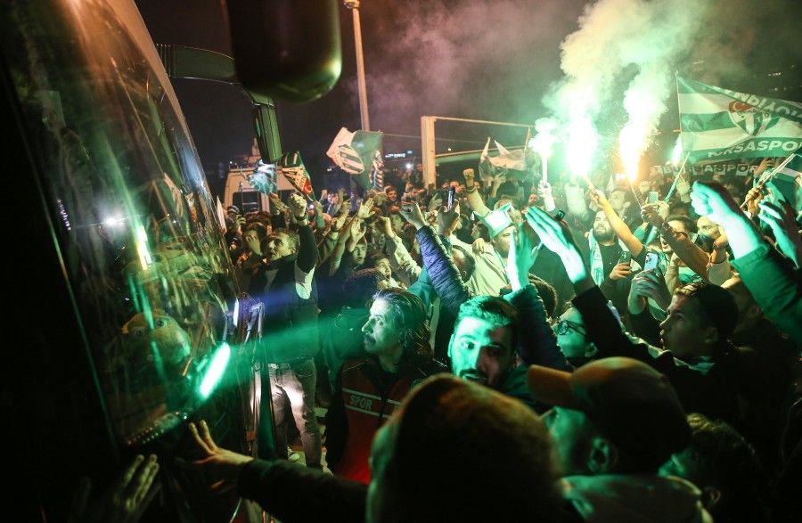 Bursa şehri şampiyonluk için ayakta: Kutlamalar sabaha kadar! 3