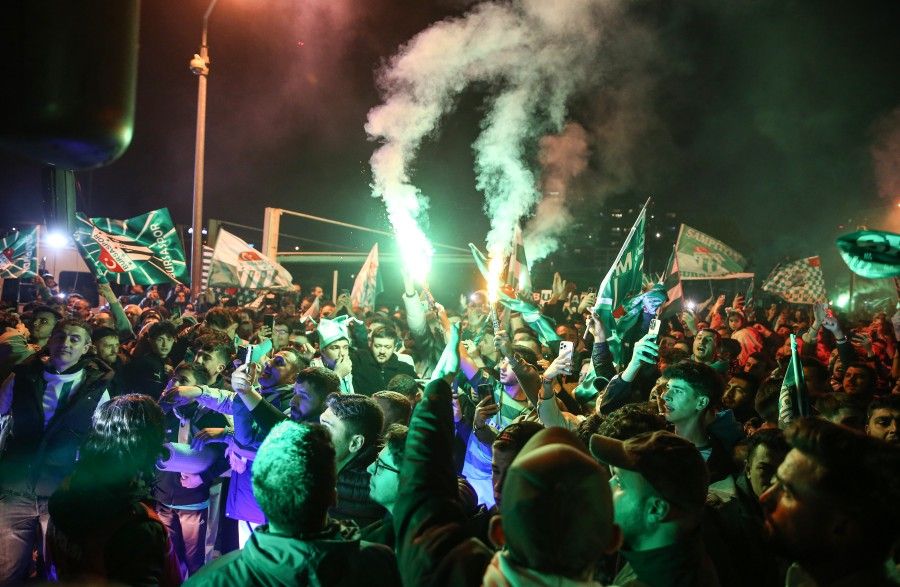 Bursa şehri şampiyonluk için ayakta: Kutlamalar sabaha kadar! 7