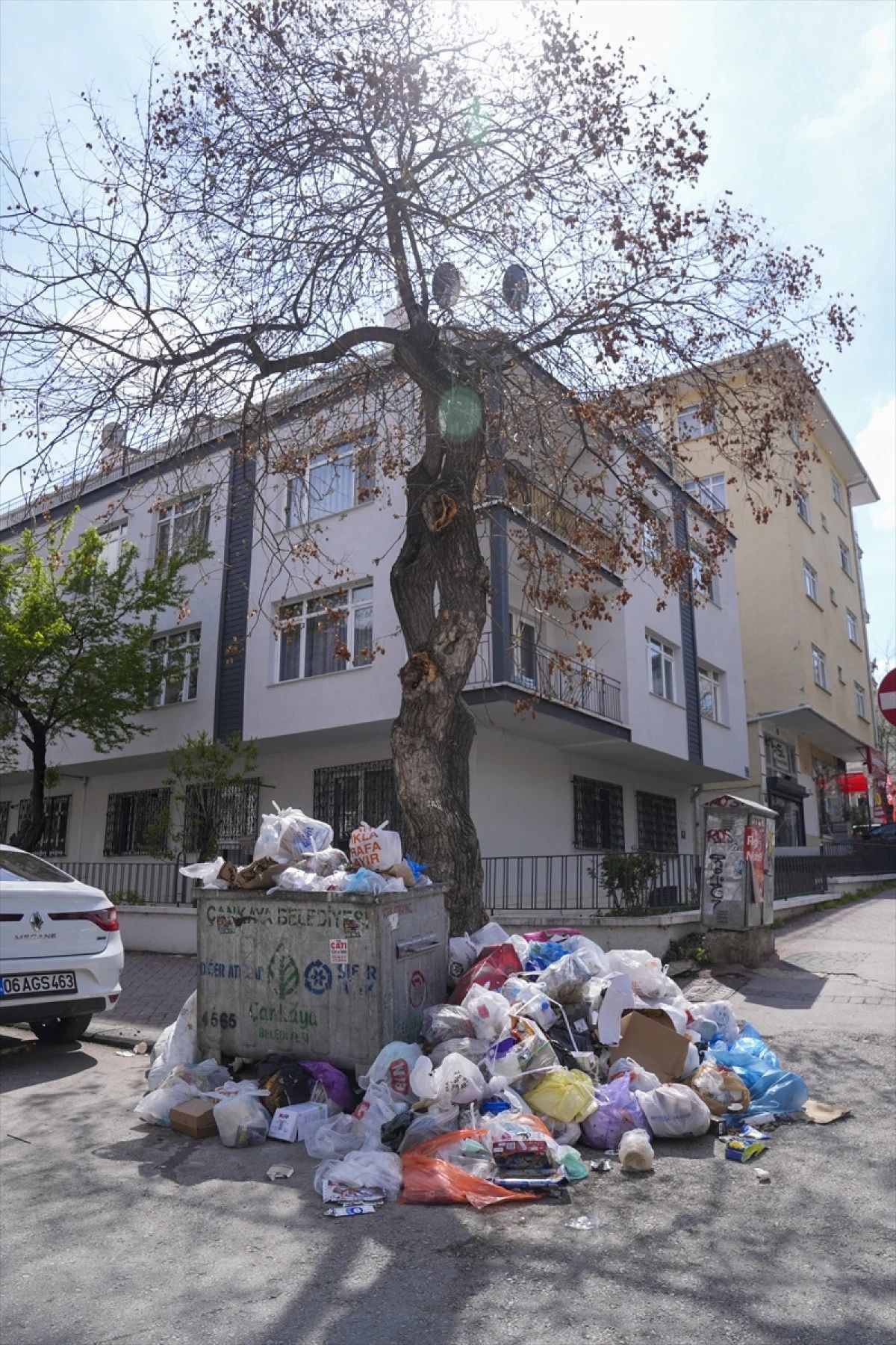 CHP'li Çankaya çöp yığınlarıyla boğuşuyor! İşçiler eylemde, sokaklar çöp dağlarına teslim 7