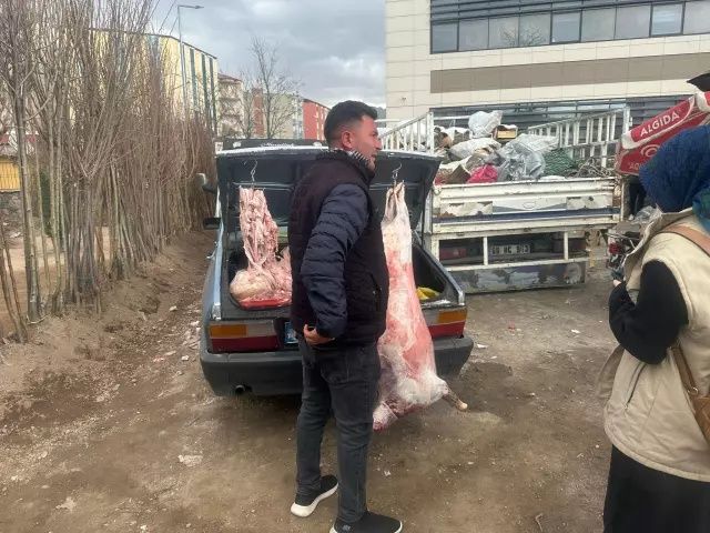 Ağrı Doğubayazıt’ta halk sağlığına tehdit! 150 kilo açıkta et imha edildi! 2