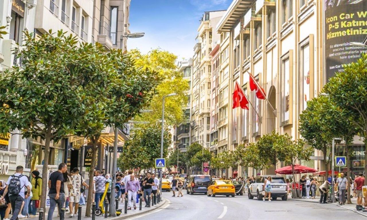 İstanbul'un en lüks caddeleri belli oldu! Metrekaresi 250 dolar 1