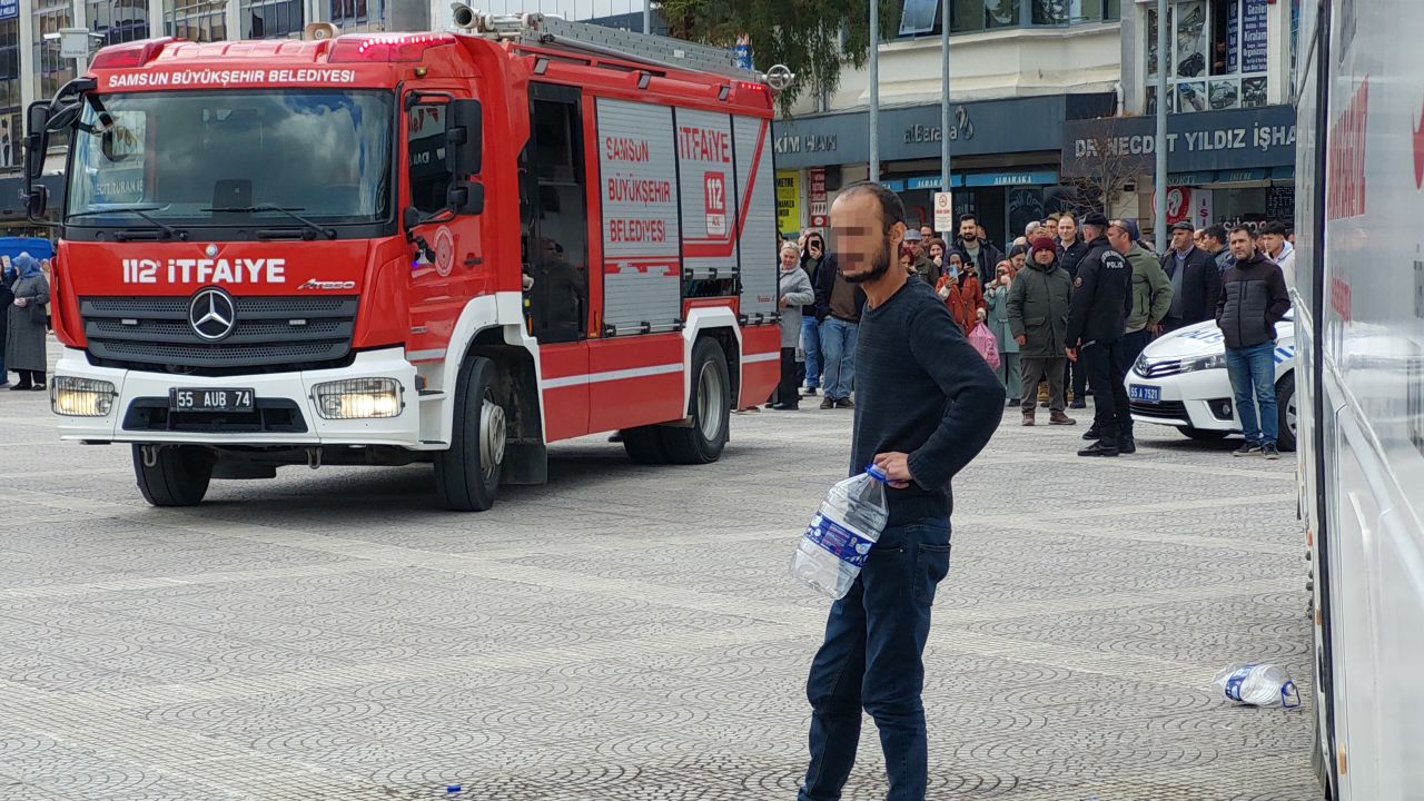 Samsun’da yol isyanı! Yol yapılmıyor diye kendini yakmak istedi 1