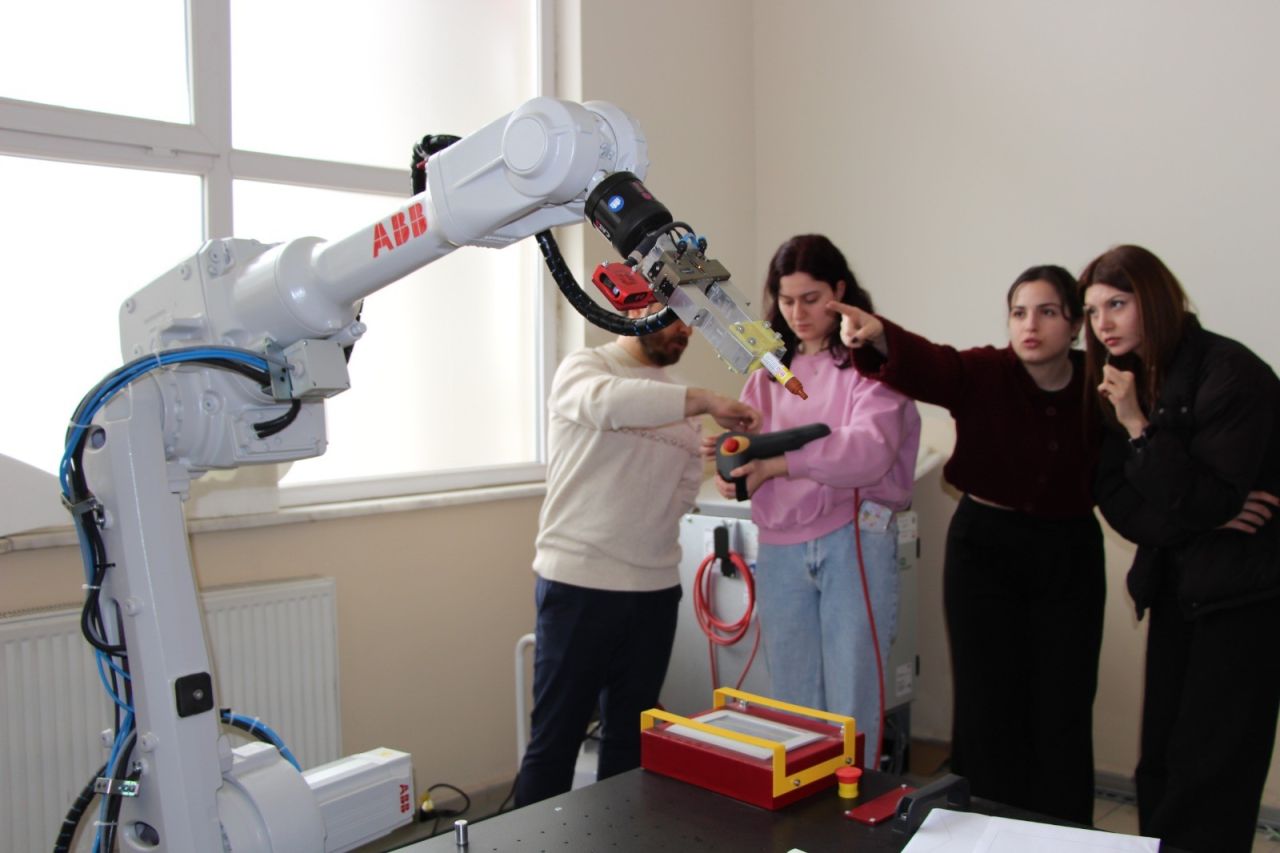Samsun’da kadınlar robot devrimine öncülük ediyor 1
