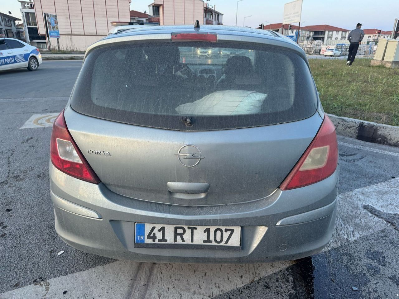 Sakarya’da dramatik kaza! Yangına koşan itfaiye aracı başka bir araca çarptı! 2 kişi yaralandı 5