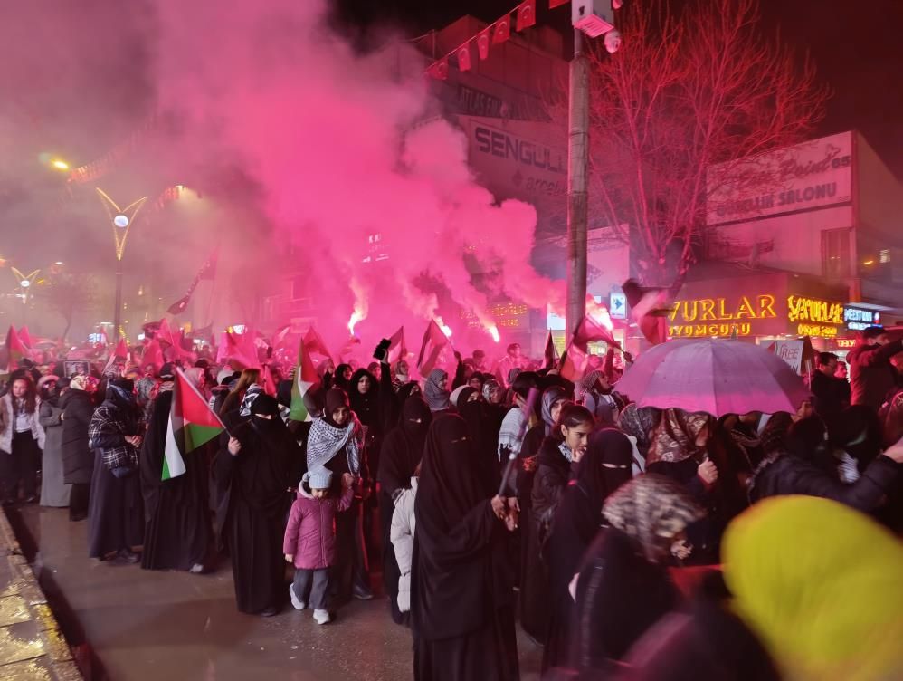 Van’da “Siyonizme Karşı Öfke Yürüyüşü”: Gazze için binler bir araya geldi 1