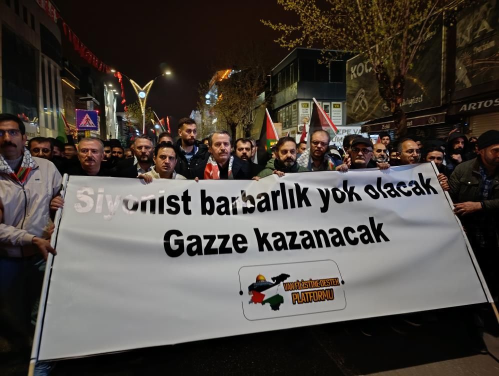 Van’da “Siyonizme Karşı Öfke Yürüyüşü”: Gazze için binler bir araya geldi 4