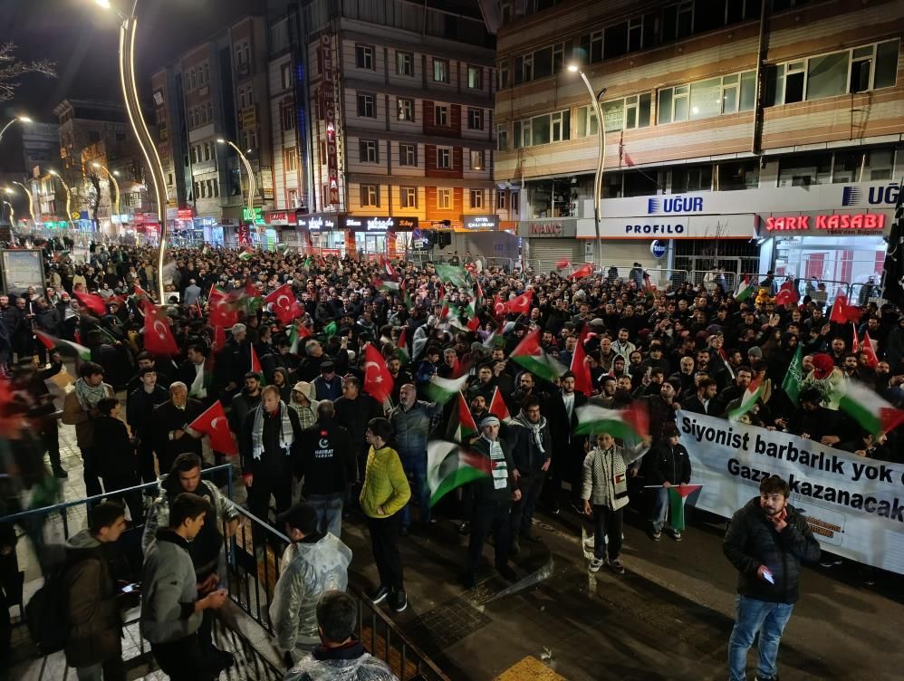 Van’da “Siyonizme Karşı Öfke Yürüyüşü”: Gazze için binler bir araya geldi 3