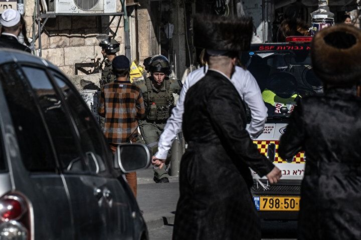Siyonizm çocukları... İsrail polisi Kudüs'te Yahudilere saldırdı! 14