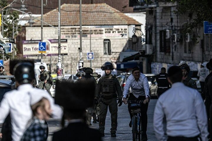 Siyonizm çocukları... İsrail polisi Kudüs'te Yahudilere saldırdı! 16