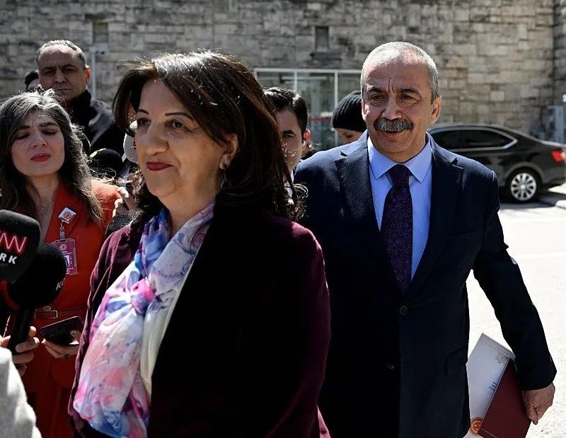 Sırrı Süreyya Önder'in sağlık durumuyla ilgili DEM Parti'den açıklama geldi: Ameliyatı henüz bitmedi! 2