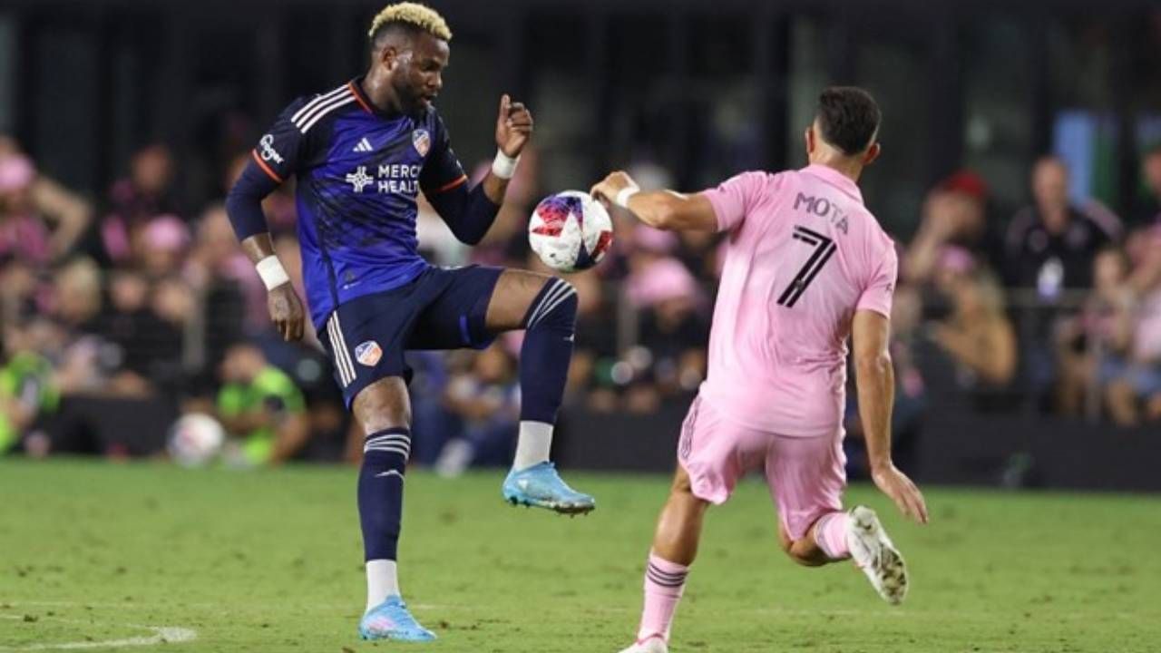 Aaron Boupendza 11. kattan düşerek hayatını kaybetti! Trajik ölümle ilgili intihar şüphesi 4