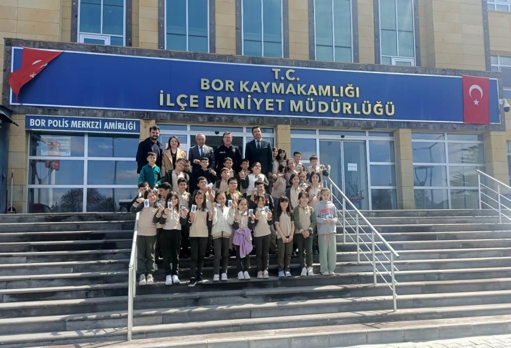 Niğde’de polisten çocuklara güvenli yaşam eğitimi 1